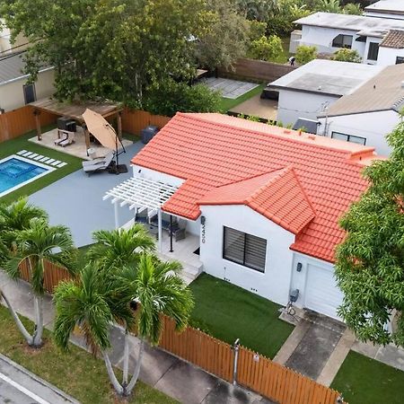 Luxury Retreat 3B ,2Ba Pool , Coral Gables Center Βίλα Μαϊάμι Εξωτερικό φωτογραφία