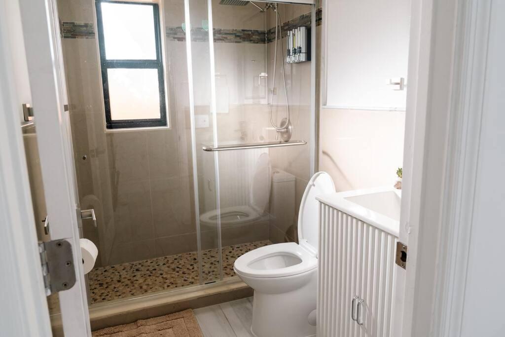 Luxury Retreat 3B ,2Ba Pool , Coral Gables Center Βίλα Μαϊάμι Εξωτερικό φωτογραφία