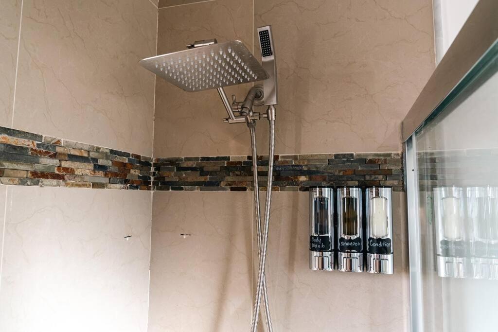 Luxury Retreat 3B ,2Ba Pool , Coral Gables Center Βίλα Μαϊάμι Εξωτερικό φωτογραφία