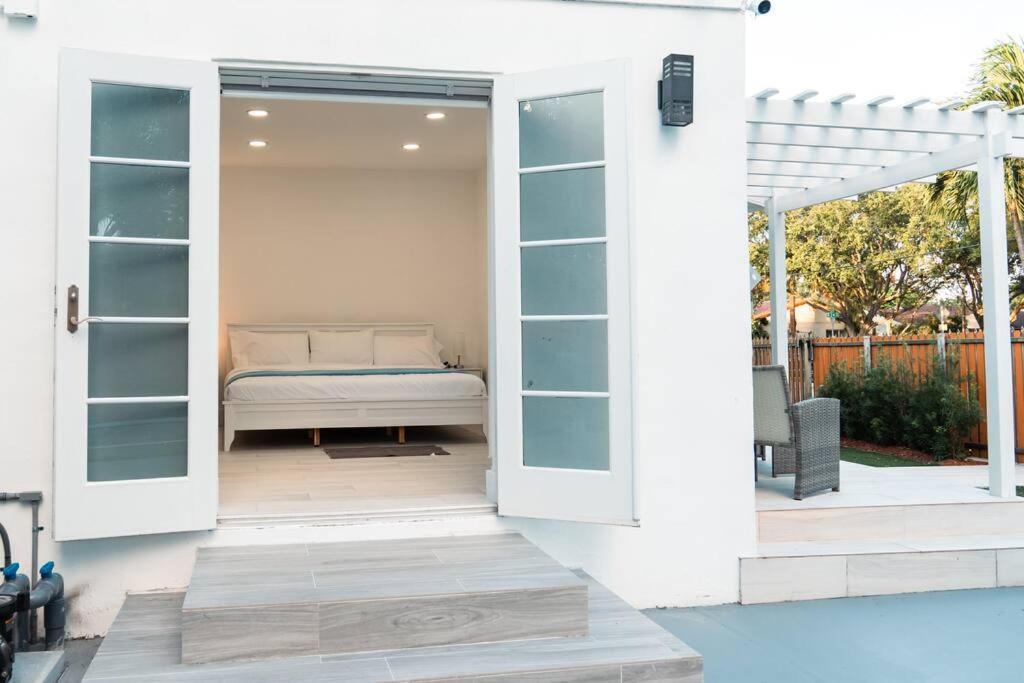Luxury Retreat 3B ,2Ba Pool , Coral Gables Center Βίλα Μαϊάμι Εξωτερικό φωτογραφία