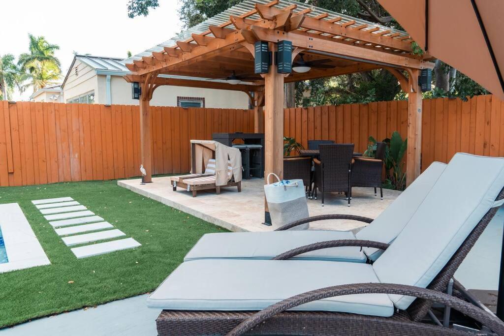 Luxury Retreat 3B ,2Ba Pool , Coral Gables Center Βίλα Μαϊάμι Εξωτερικό φωτογραφία